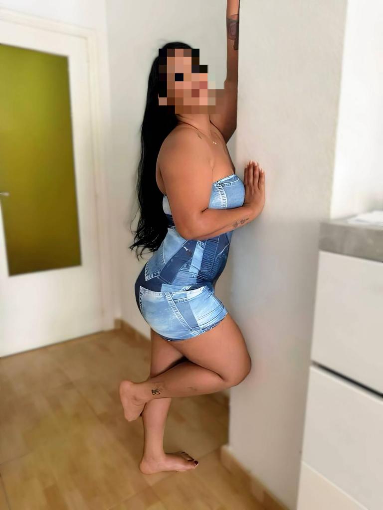 Chica busca chico en Alicante: 