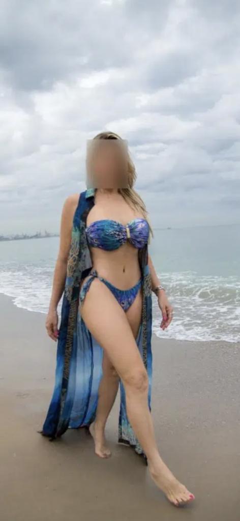 Chica busca chico en Almería: 