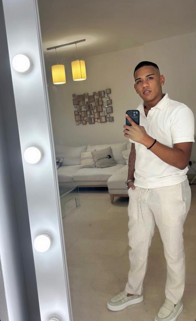 613678957: Chico busca chica en Mallorca
