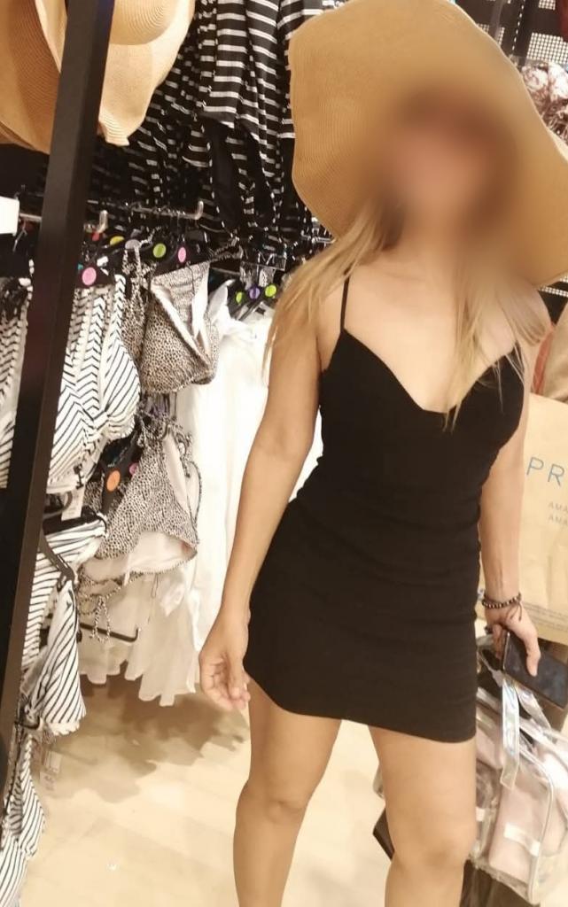 Chica busca chico en Huelva: 