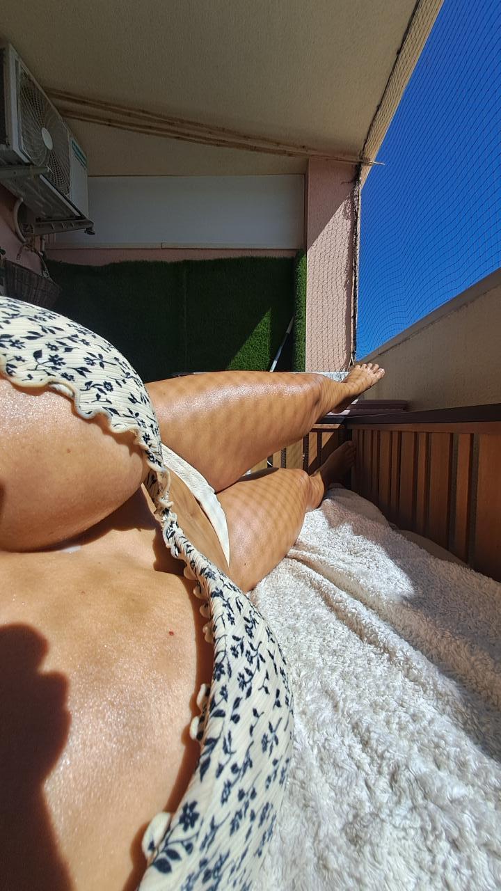 Chica busca chico en Almería: 