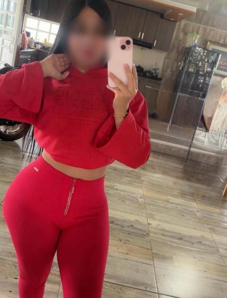 624994493: Chica busca chico en Barcelona