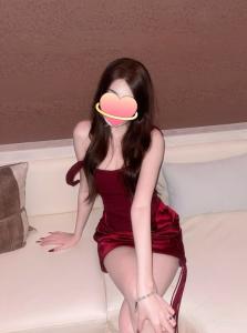 613524108: Chica busca chico en Barcelona