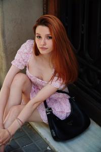 664201920: Chica busca chico en Barcelona