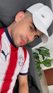 603954131: Chico busca chica en Málaga