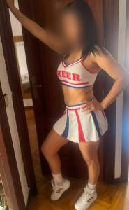 610396221: Chica busca chico en Madrid