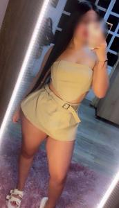 624994493: Chica busca chico en Barcelona