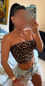 643856540: Chica busca chico en Málaga