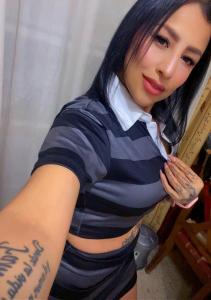 647268070: Chica busca chico en Pontevedra
