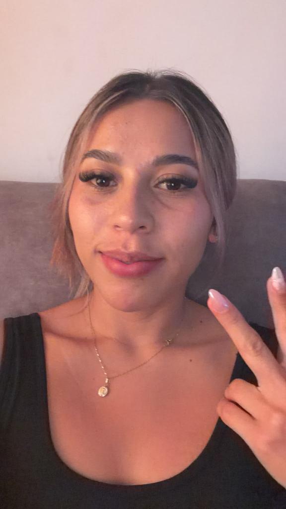Chica busca chico en Sevilla: 