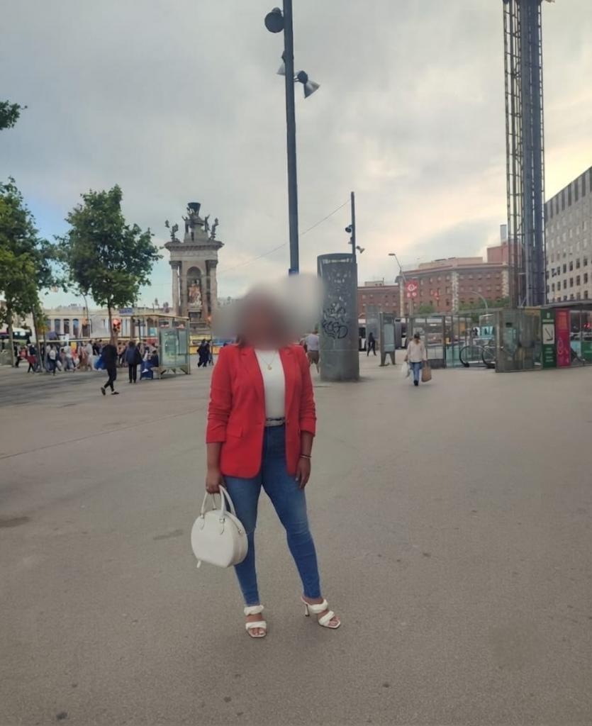 613619222: Chica busca chico en Barcelona