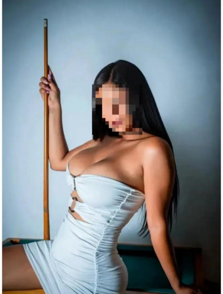 Chica busca chico en Huelva: 
