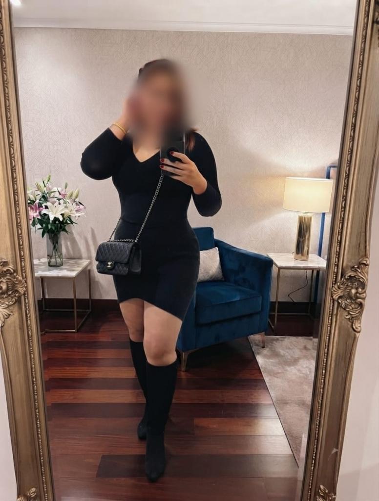 613619222: Chica busca chico en Barcelona