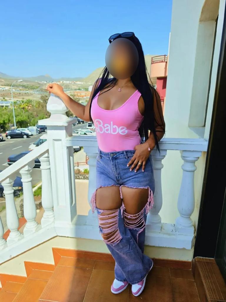 Chica busca chico en Tenerife: 