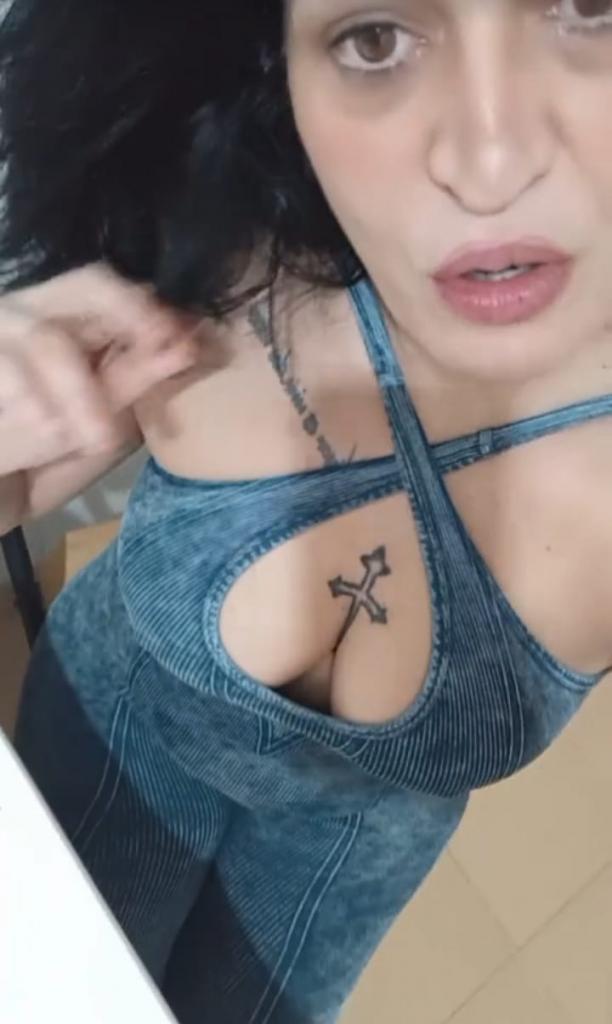 631654766: Chica busca chico en Las Palmas