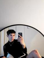 654745687: Chico busca chica en Madrid