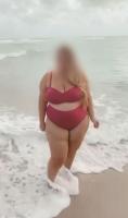 643779211: Chica busca chico en La Coruña