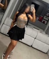 664248549: Chica busca chico en Sevilla