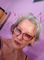 634748491: Chica busca chico en Valencia