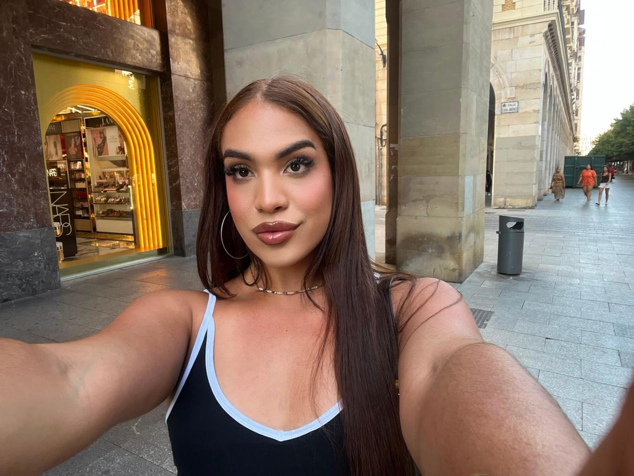 687038875: Transexual en Madrid