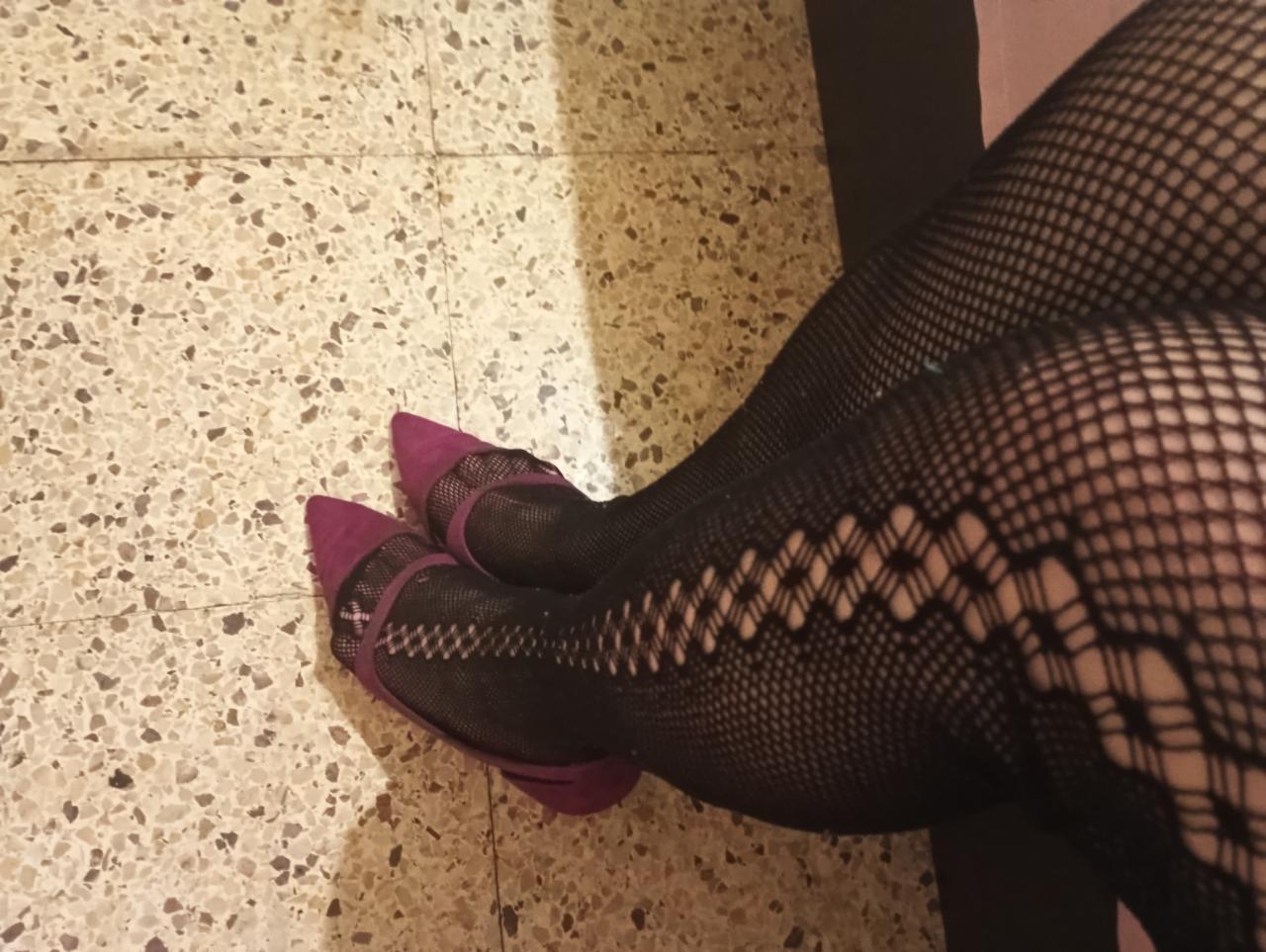 697723547: Chica busca chico en Barcelona