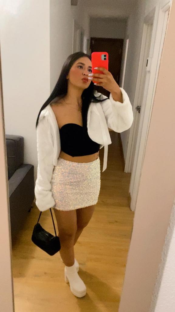 Chica busca chico en Mallorca: 