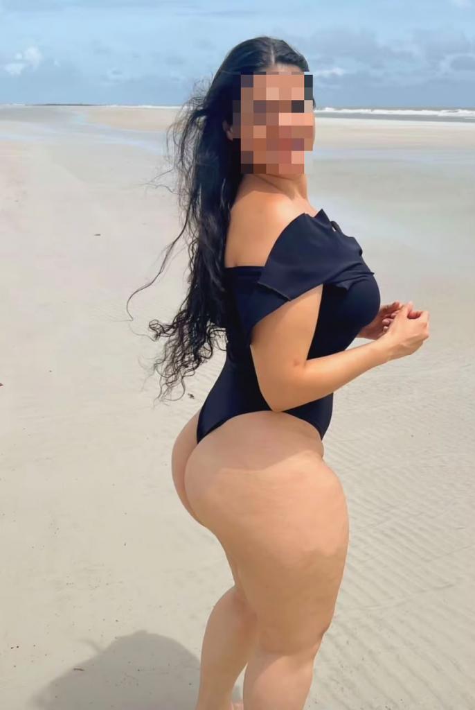 687649513: Chica busca chico en Huelva