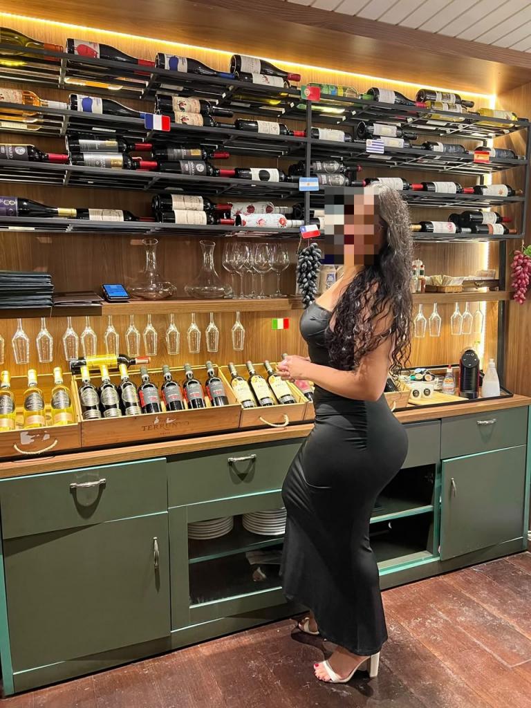 Chica busca chico en Huelva: Chica busca chico