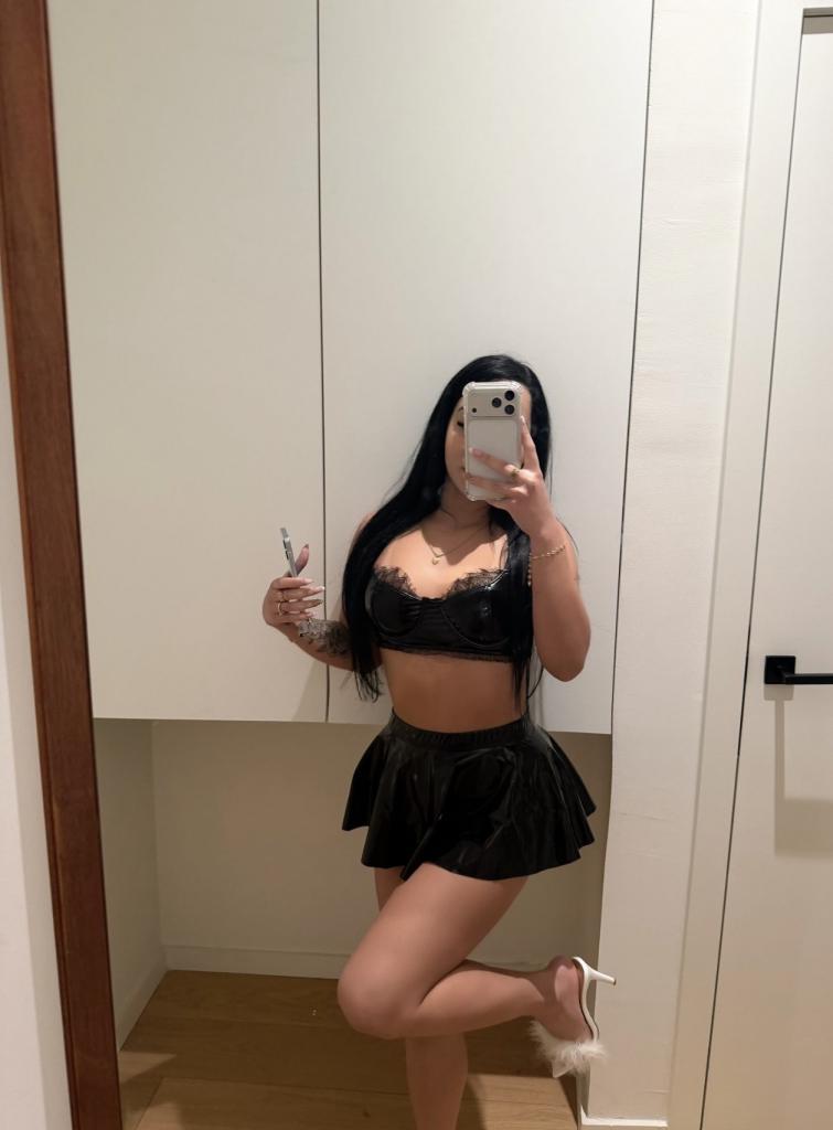 Chica busca chico en Barcelona: 
