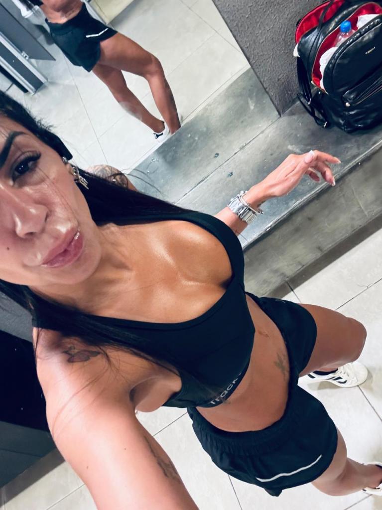 666639633: Chica busca chico en Mallorca