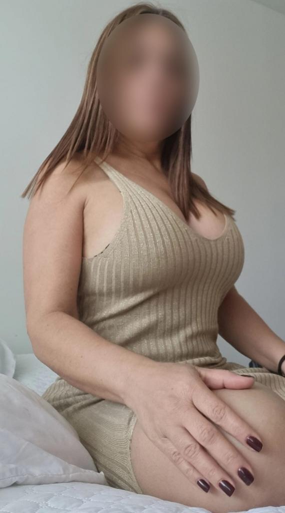 Chica busca chico en Pontevedra: 
