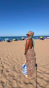 641796013: Chica busca chico en Valencia