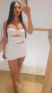 658722988: Chica busca chico en Barcelona
