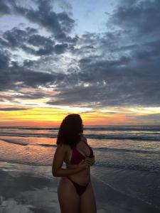 631916280: Chica busca chico en Alicante