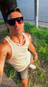 635038178: Chico busca chica en Sevilla