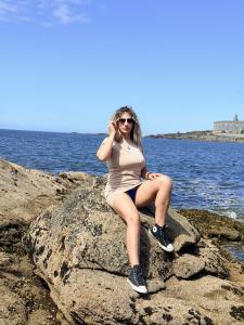 666341599: Chica busca chico en La Coruña