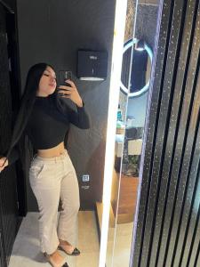634271562: Chica busca chico en Barcelona