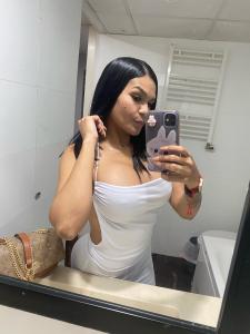 674433802: Chica busca chico en Valencia