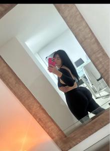 663325887: Chica busca chico en Zaragoza