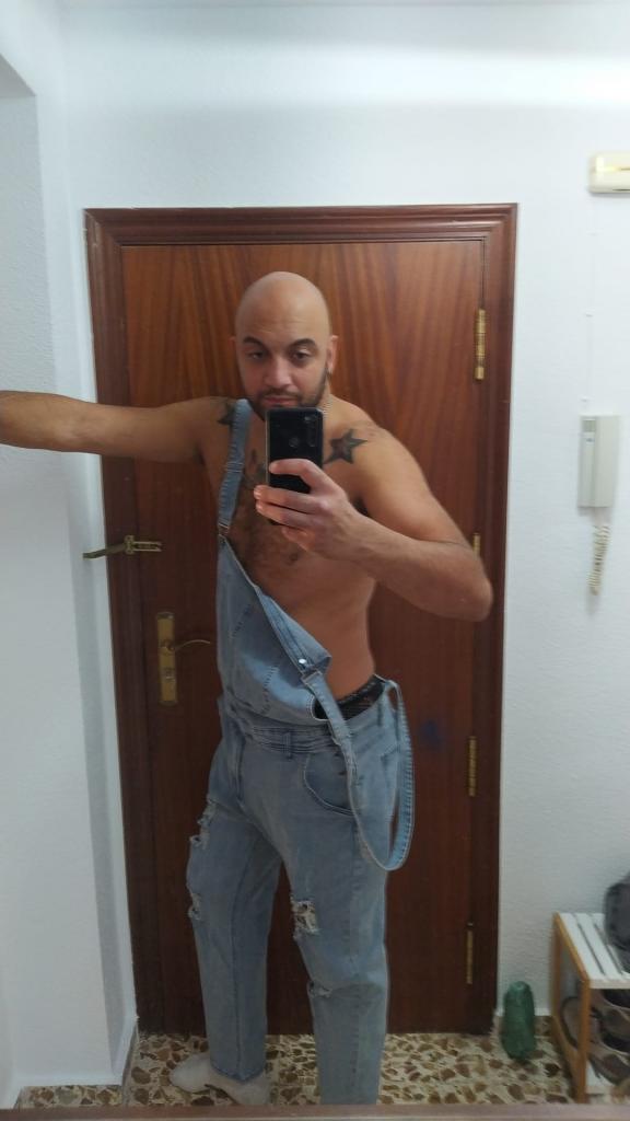 Chico busca chica en Alicante: 