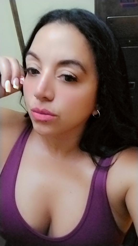 674929778: Chica busca chico en Cádiz