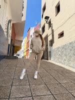 642803911: Chica busca chico en Tenerife