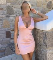 692439075: Chica busca chico en Barcelona