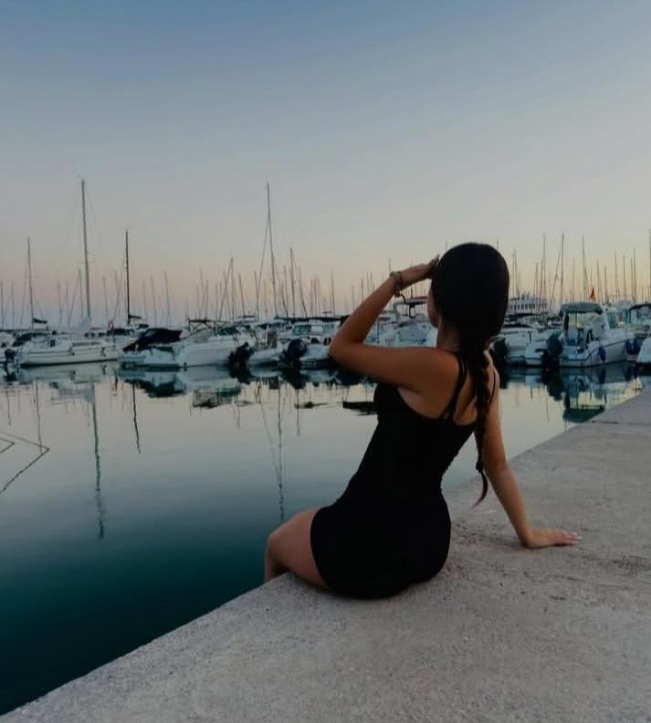 627699802: Chica busca chico en Sevilla
