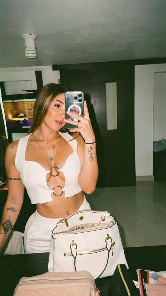 655716701: Chica busca chico en Mallorca