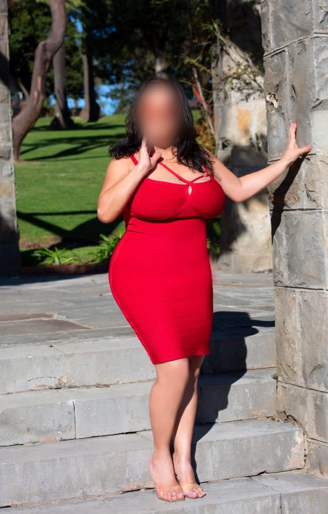 Chica busca chico en Tenerife: 