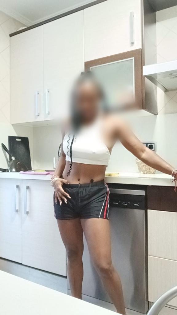 Chica busca chico en Cádiz: 