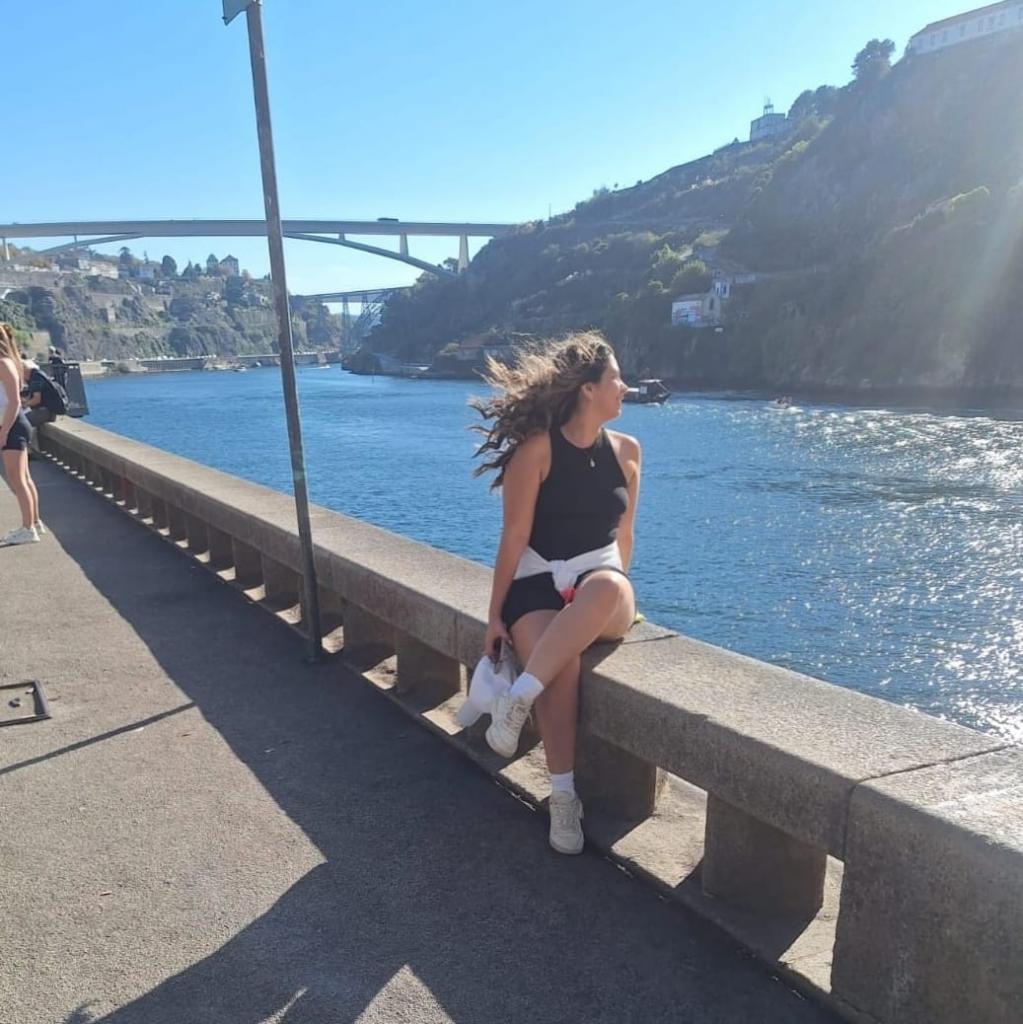 613698373: Chica busca chico en Toledo