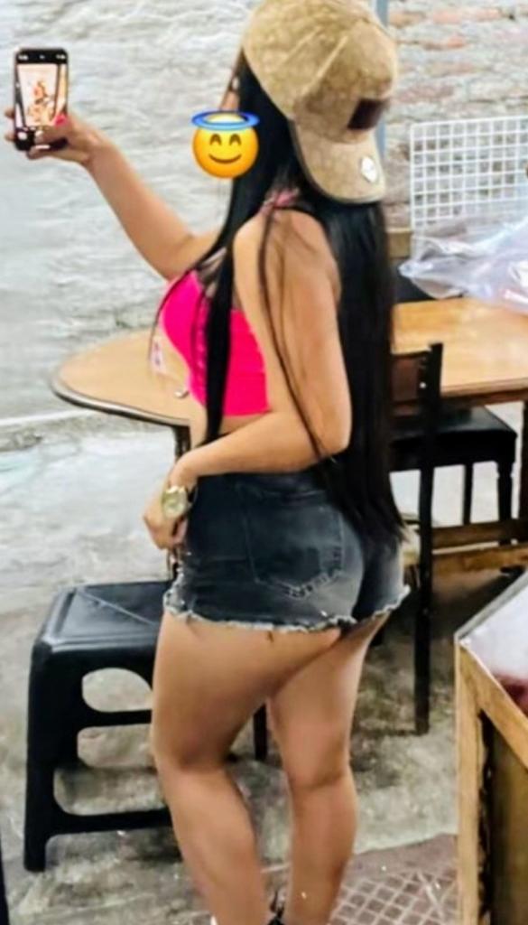 Chica busca chico en Cádiz: 