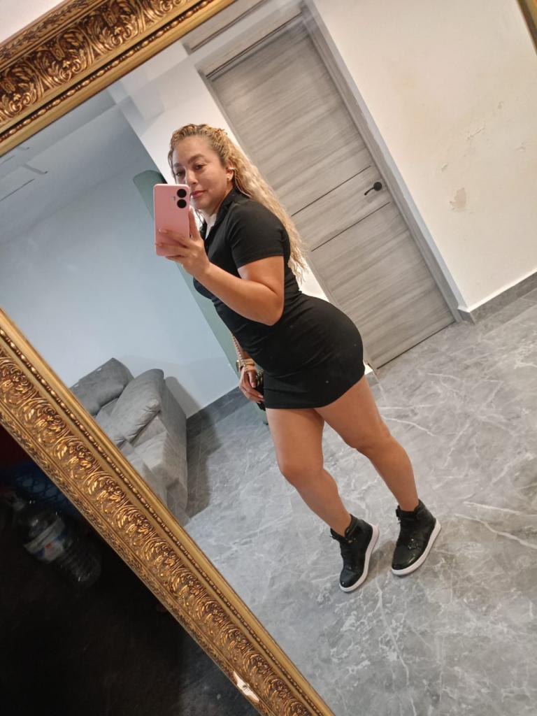 Chica busca chico en Almería: 